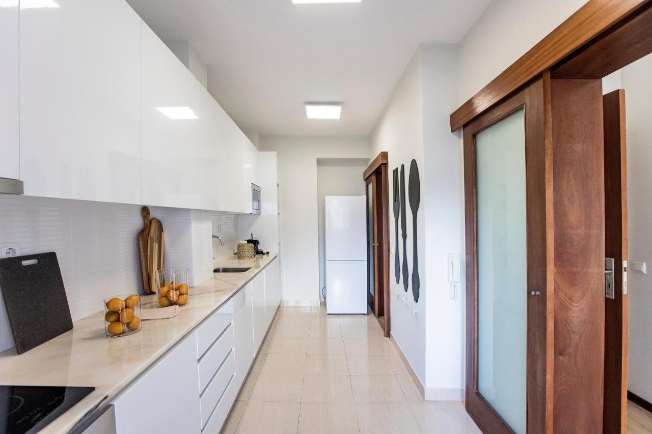 2br Flat In Bonfim W/ Ac & Balcony By Lovelystay Oporto