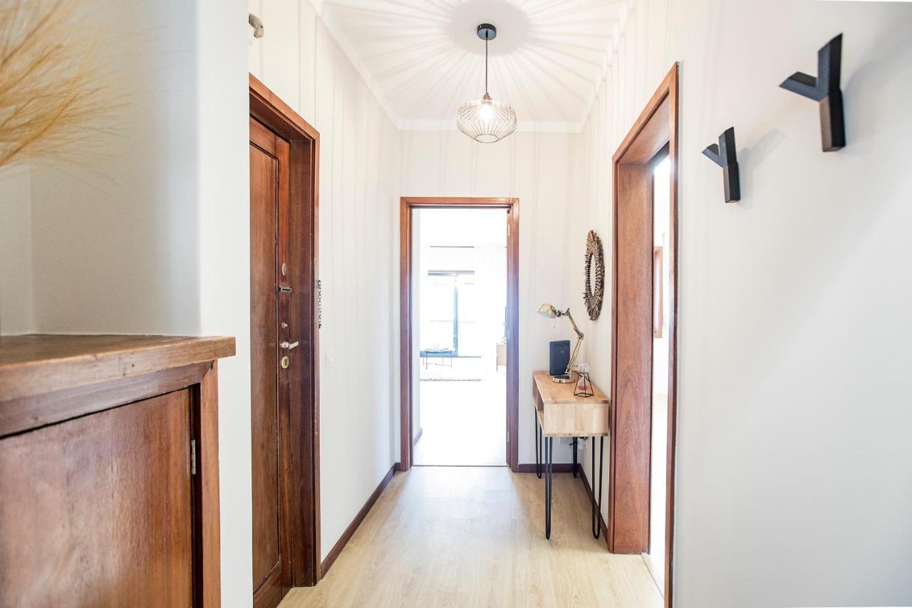 2br Flat In Bonfim W/ Ac & Balcony By Lovelystay * Oporto
